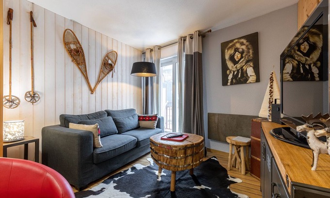Cauterets Apartment | COZY APARTMENT RENOVATED CITY CENTER AVENUE LECLERC WIFI AND PRIVATE COVERED PARKING