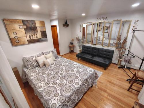 Tire Hill Apartment | Cozy apartment with a scenic view