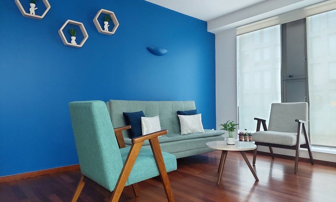 Barrio Chino Apartment | Cozy apt, ideal for couples near Historic Center