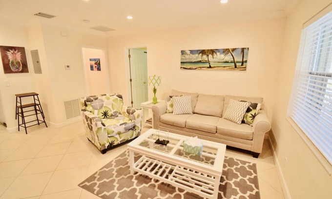Deerfield Beach Apartment | Cozy Apt in the Heart of Deerfield Beach – Less Than 5-Min Walk to the Ocean