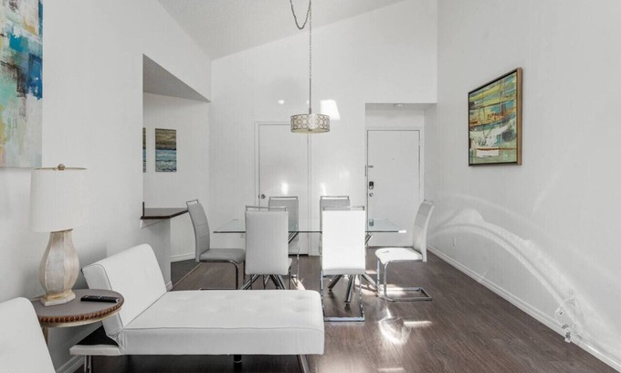 Ventura Apartment | Cozy Apt w/Pool, Hot Tub, Golf, Near Downtown!
