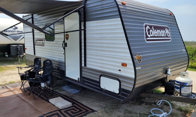 Port Bolivar House | Cozy Beach Camper at Haileys Beach-n-Bay #18