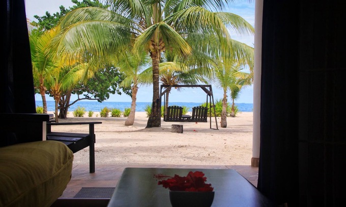 Glover's Reef Apartment | Cozy Beachfront Suite for Couples, Ground Floor