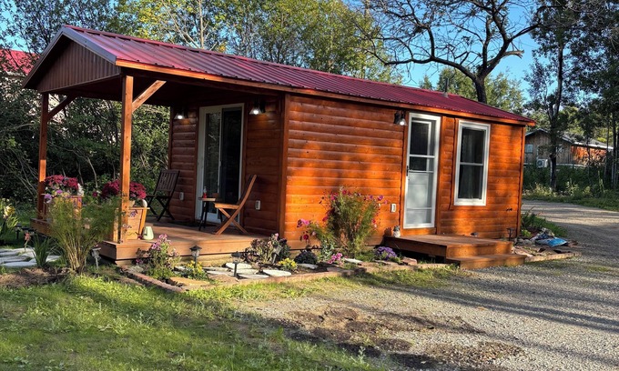 Algoma District Cabin | Cozy, beautiful, pet-friendly cabin along the river.