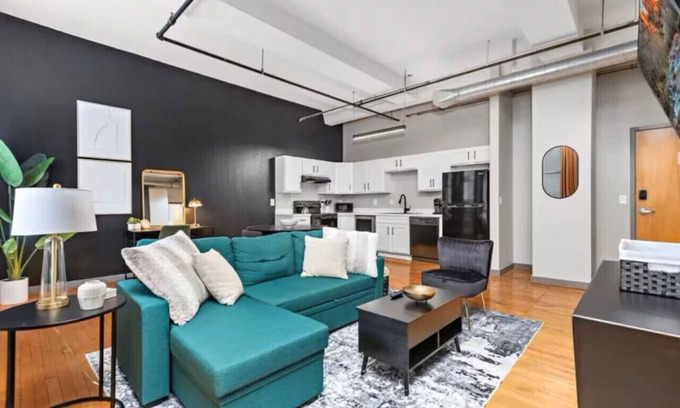 Mission Apartment | Cozy Bedroom Retreat in the Heart of Kansas City