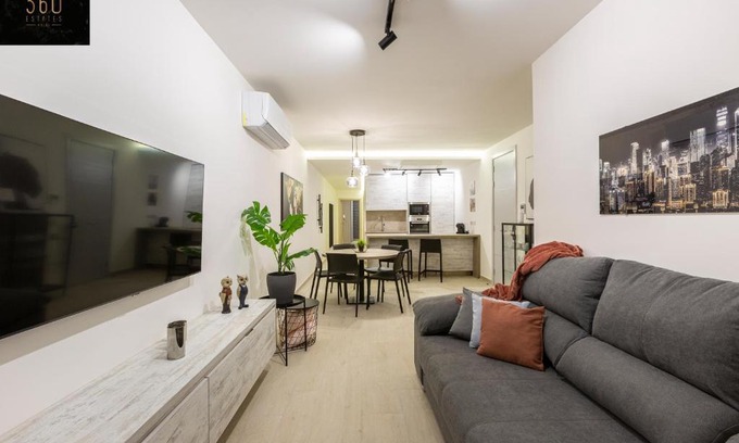 Il-Balluta Apartment | Cozy Brand new APT off Sliema Promenade & WIFI by 360 Estates