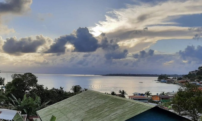 Isla Bastimentos Cabin | Cozy Caribbean Cabin on the path to Wizard Beach