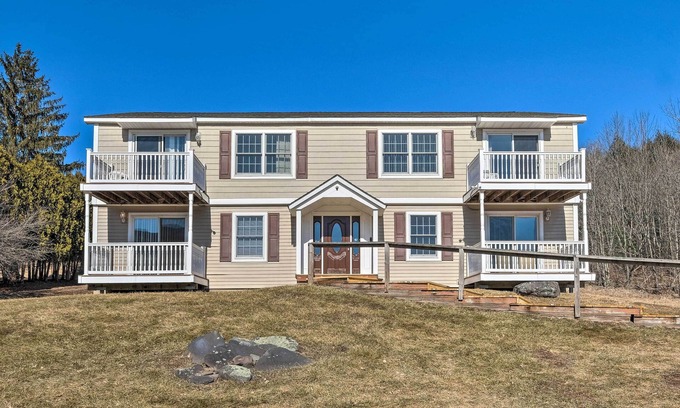 Windham Condo | Cozy Catskill Condo - 2 Mi to Windham Mountain Ski