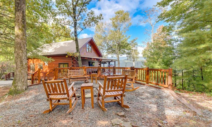 Hidden Lake House | Cozy Cherry Log Cabin with Hot Tub and Mountain Views!