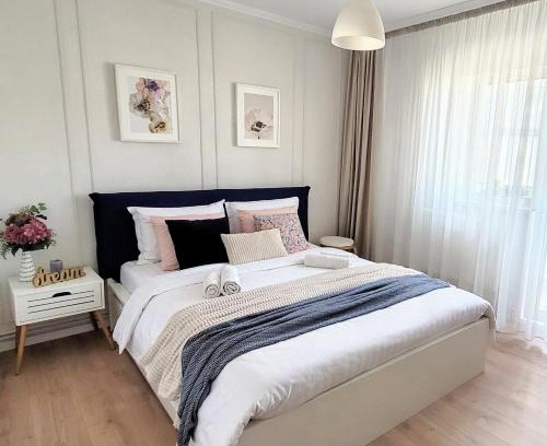 Sector 2 Apartment | Cozy City Retreat, Obor Market & Metro