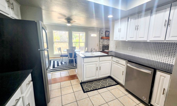 Oklahoma City Condo | Cozy Condo By The Lake-Northwest Oklahoma City