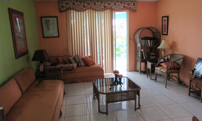 West End Condo | Cozy Condo on the Beach