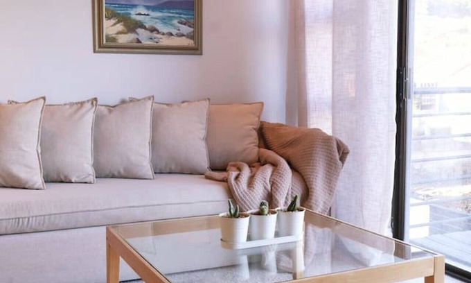 Observatory Apartment | Cozy Corner Apartment