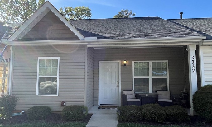 India Hook Condo | Cozy Cottage Condo