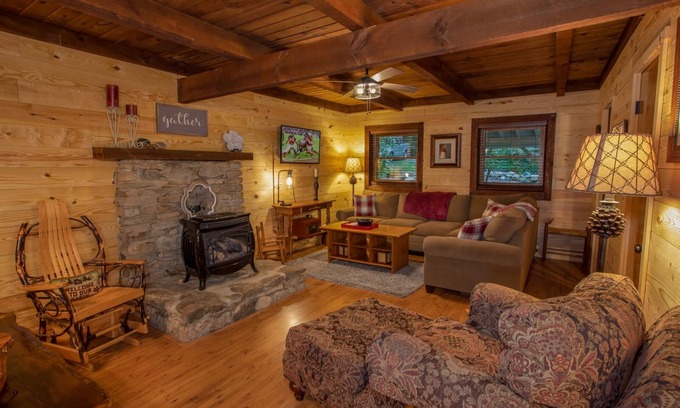 Boone Cottage | Cozy Cottage in Blowing Rock