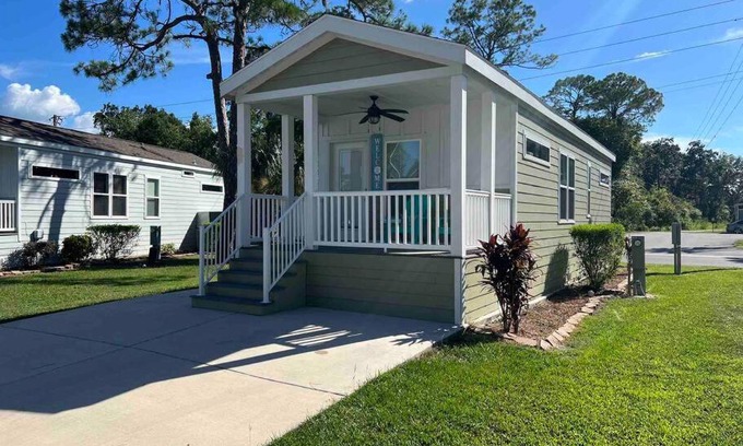 Kissimmee House | Cozy Cottage near Disney