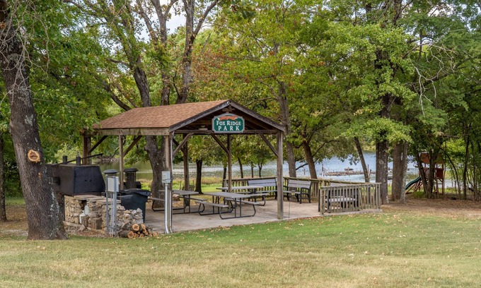 Bixby Cottage | Cozy Cottage on 140 Acres | Just 30 minutes from Tulsa