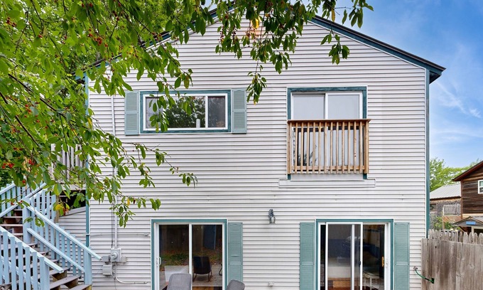 Bar Harbor House | Cozy cottage with fast WiFi & full kitchen - 1 mile to downtown & next to Acadia