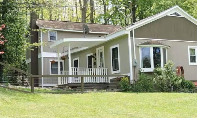 Black Creek Cabin | Cozy Country Home in Friendship, NY with WiFi