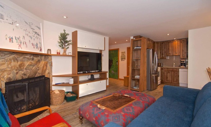 Whistler Creekside House | Cozy Creekside townhome. Walk to lifts! Fireplace, in-suite laundry, free parking. Newly renovated