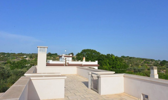 Cisternino Villa | Cozy Domus Specchia with private garden and wifi