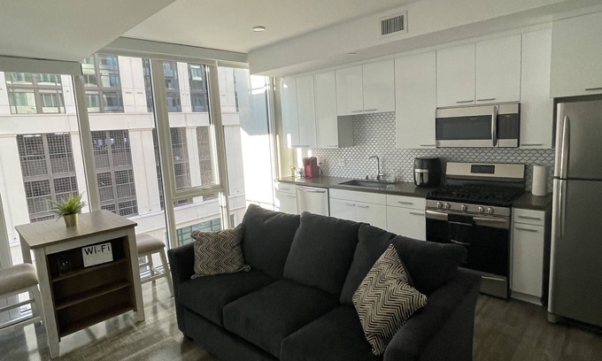 Monterey Park Apartment | Cozy Downtown Los Angeles Loft in heart of the city