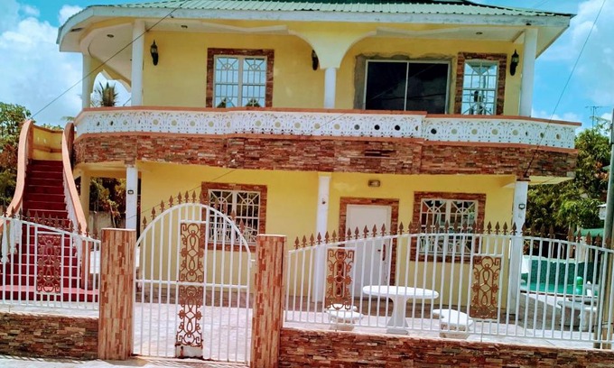 Georgetown House | Cozy first floor accommodation 4 guests 1 bedroom