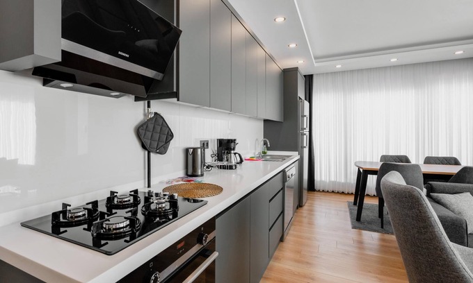 Lara Apartment | Cozy Flat Close to Lara Beach in Antalya