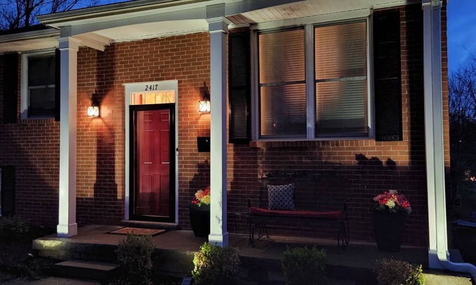 Lexington House | Cozy, Fun, Relaxing 4Bd, 2Bth Home near Keeneland.