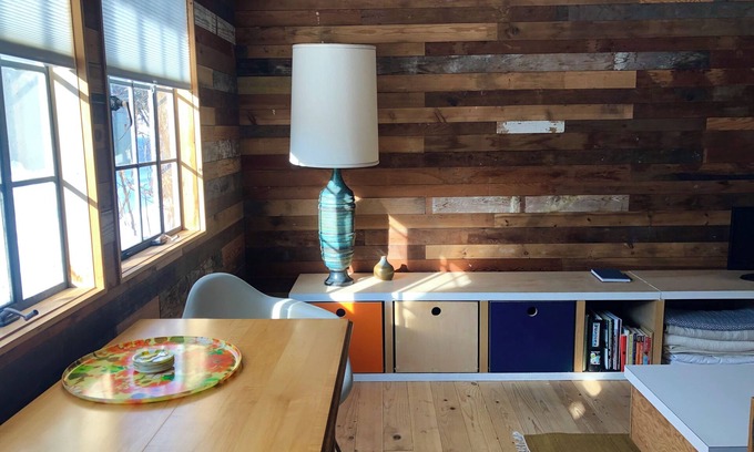 Lake Leelanau Cabin | Cozy guesthouse with WiFi in charming Lake Leelanau