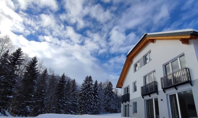 Mauterndorf Apartment | Cozy holiday apartment in hut design, in the middle of the ski paradise