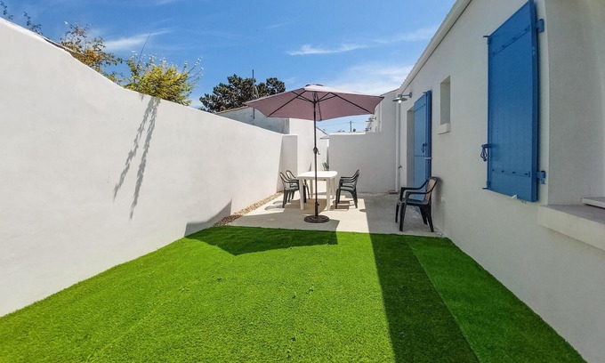 Saint-Denis-d'Oleron House | Cozy home in Saint-Denis-d'Oléron