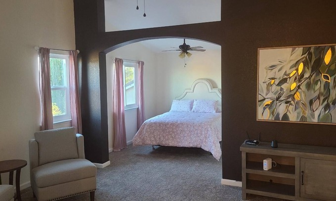 Modesto House | Cozy home in a Desirable neighborhood