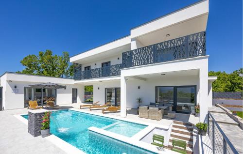 Gornja Glavina House | Cozy Home In Glavina Gornja With Wifi