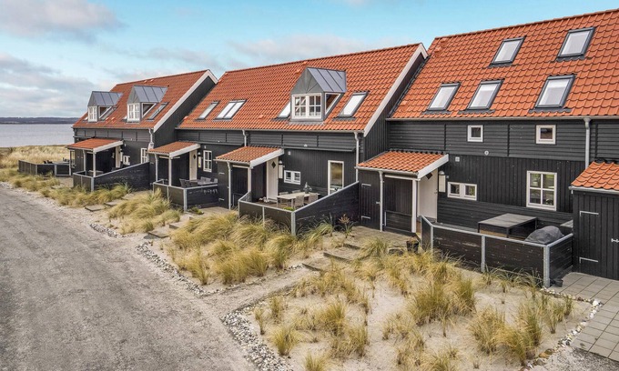 Juelsminde House | Cozy home in Juelsminde with kitchen