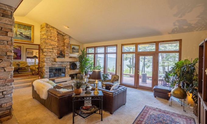 Angel Fire House | Cozy home with Incredible Views