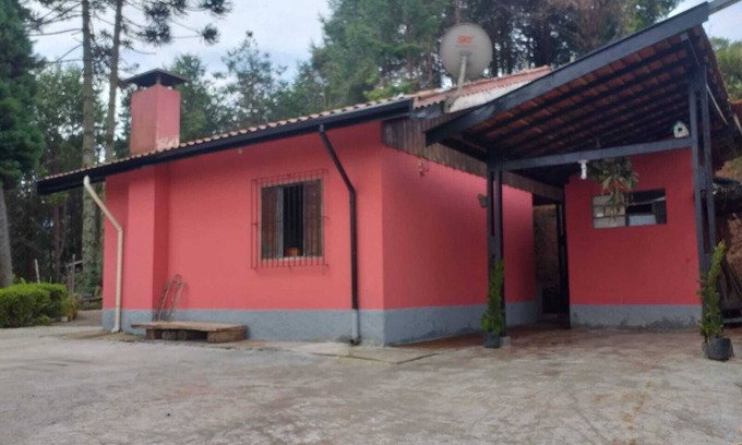 Campos do Jordao Cottage | Cozy house with fireplace. Recanto da Lagoinha.