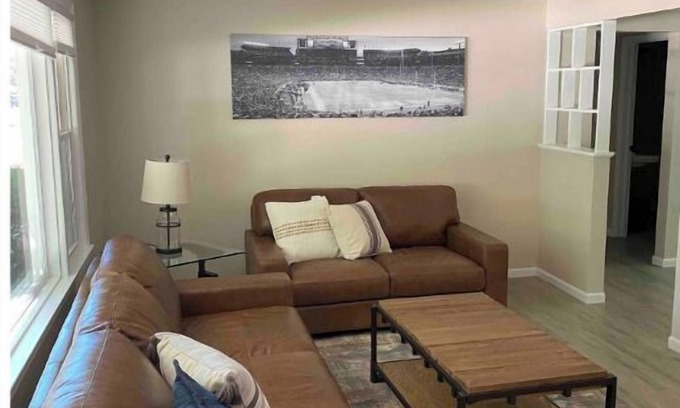 Green Bay House | Cozy in the heart of Lambeau