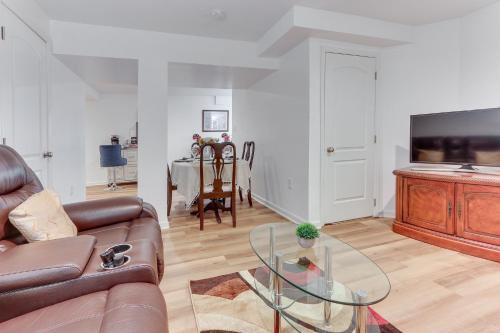 Shenandoah Apartment | Cozy Inwood Apartment History, Hiking and Wine!