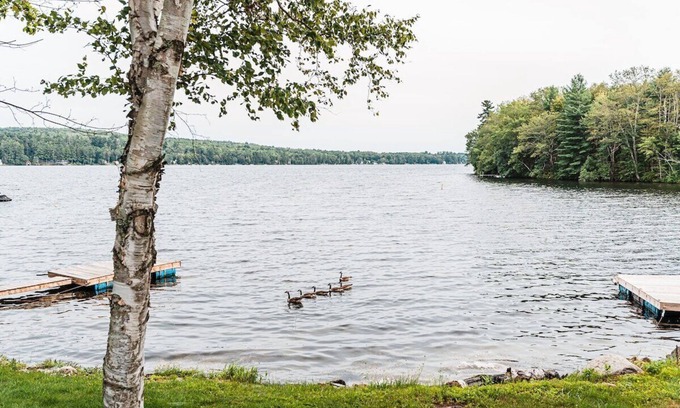 Winthrop Cottage | Cozy Keyes Cottage | Lakefront Dock Kayaks