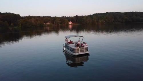 Nassau House | Cozy lake house