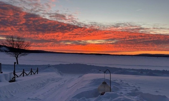 Bonnechere Valley Apartment | Cozy Lakefront Basement Studio