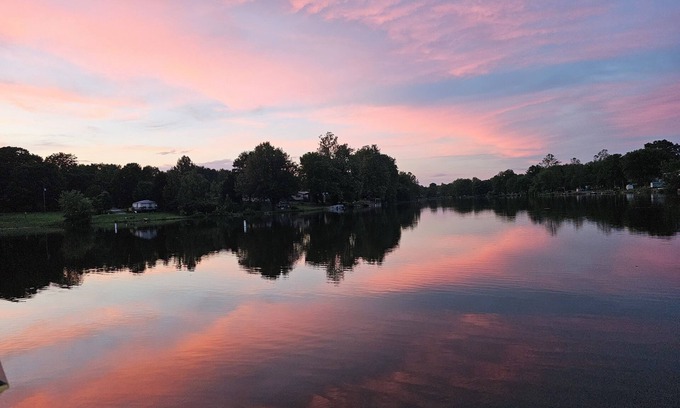 Scipio House | COZY LAKEHOUSE PRIVATE SETTING - LAKE FRONT VIEW