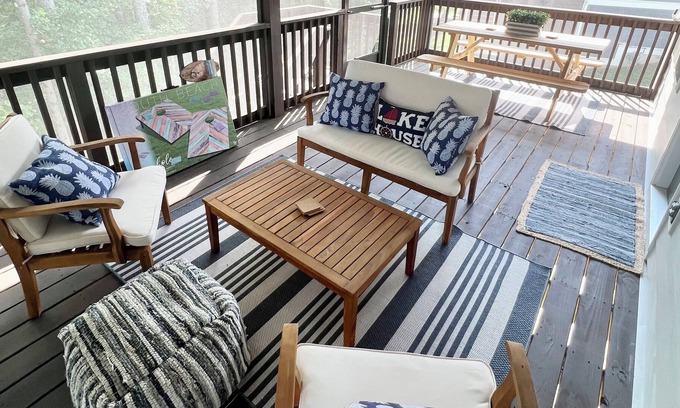 Tullahoma Cottage | Cozy - Lakeside - Cottage with Golf Cart