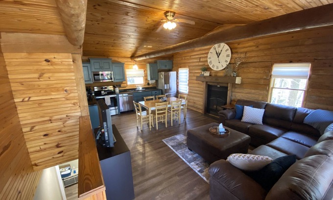 Shell Knob Cabin | Cozy Log Cabin on Table Rock Lake - The Timbers Cabin #8