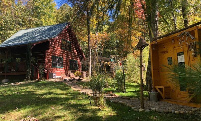 Hartford Cabin | Cozy Log cabin tucked away in the Smokey Mountain, Pet friendly, Sauna, Hot Tub