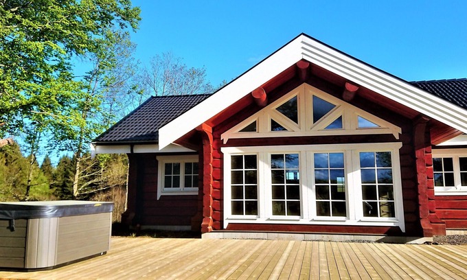 Perstorp Cabin | Cozy new built log house at lake with all extras