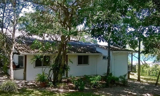 Comuna San Jose Cottage | Cozy Ocean View Cottage, in The Olon-Montanita area. Perfect for couples