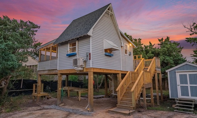 Ocracoke Cottage | Cozy Ocracoke Island Cottage - Small Camp, Big Fish