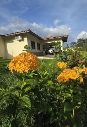 Los Algarrobos House | Cozy, Quiet & Spacious 4bd 3 bth Full Home Gated Community